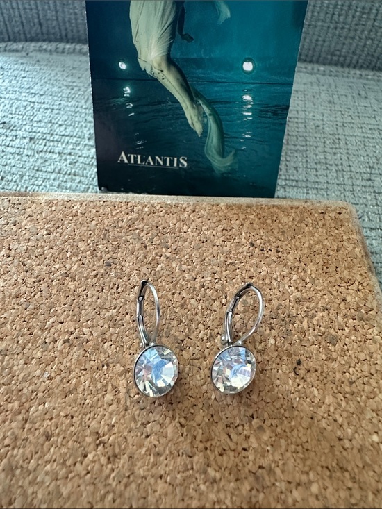 Atlantis Berlin🧜‍♀️ Jewelry - Swarovski Crystal Drop Leverback Earrings - Atlantis Berlin🧜‍♀️